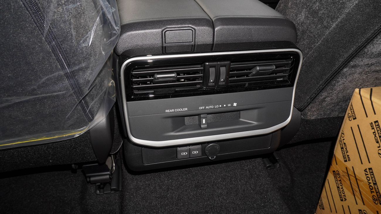 Toyota Land Cruiser GXR TWIN TURBO 3 5L