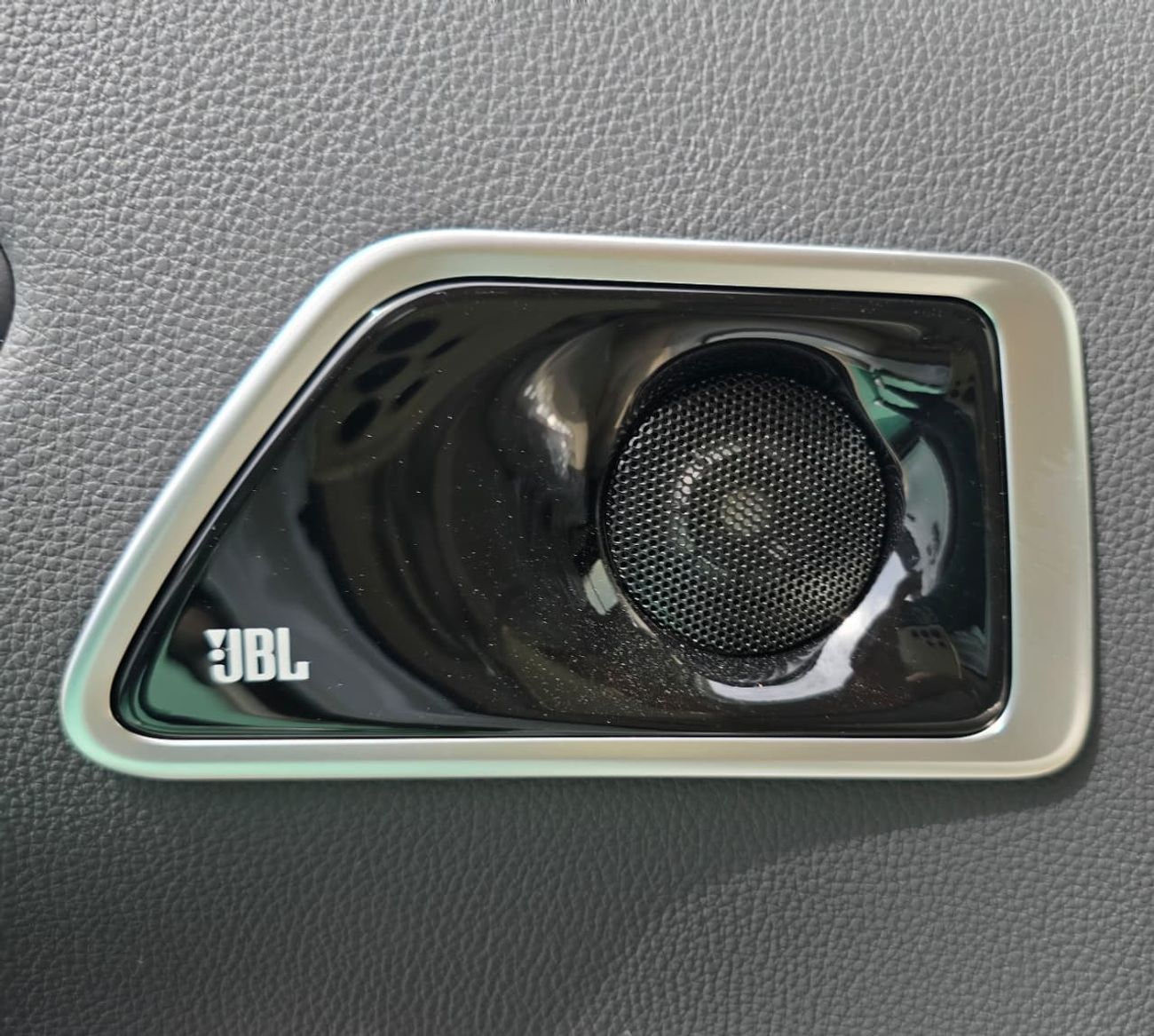 Toyota Land Cruiser VX 4.0L