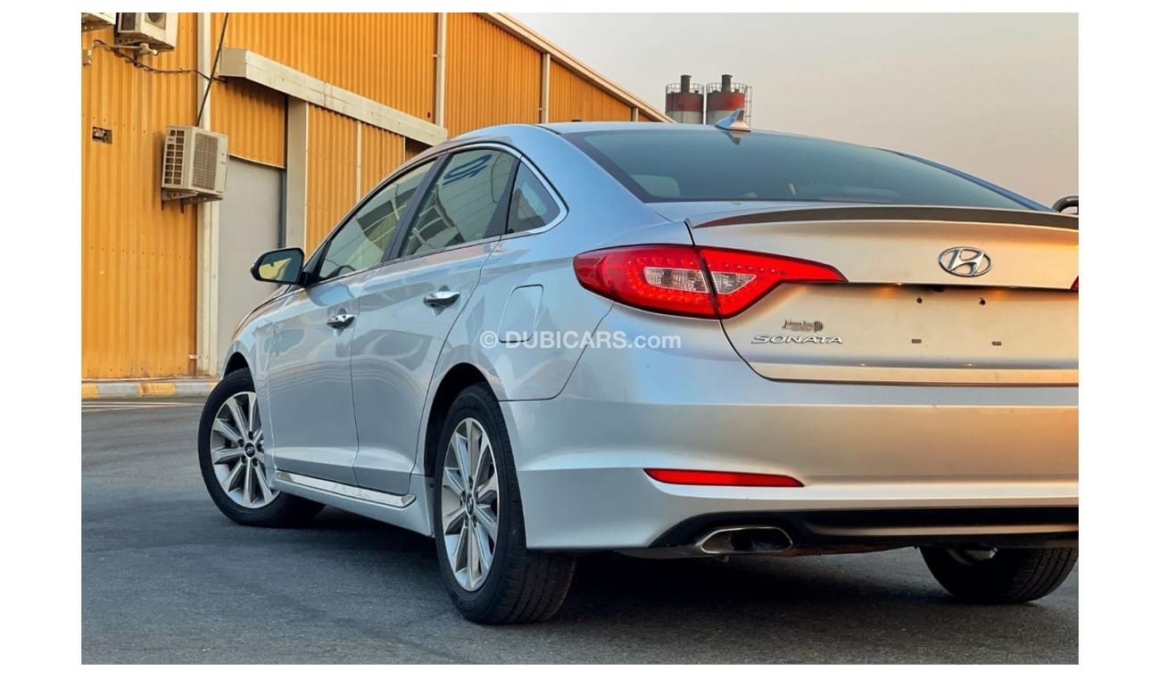 هيونداي سوناتا هيونداي سوناتا ليميتد فول اوبشن السنة : 2017 2.4 رمادي حالة ممتازة سيارة سيدان 97 تصدير يمكن تصديرها