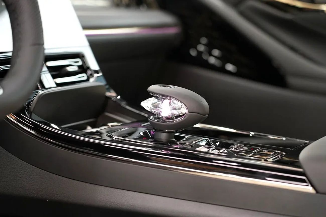 جي إي سي M8 2.0T GX GX Master | GCC 0km | 5 Years Agency Warranty