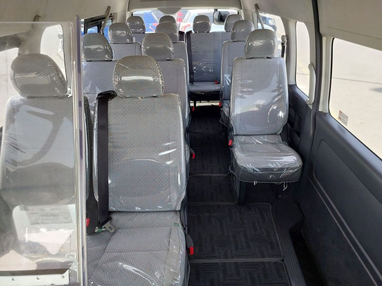 Toyota Hiace TOYOTA HIACE COMMUTER VAN RHD 2019 MODEL 2.7 L PETROL AUTOMATIC(PM06241)