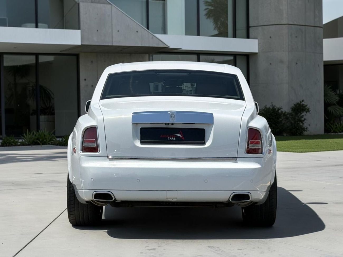 رولز رويس فانتوم ROLLS-ROYCE PHANTOM STANDARD | 6.75L V12 | 2014 | FULL PPF  | ORIGINAL PAINT