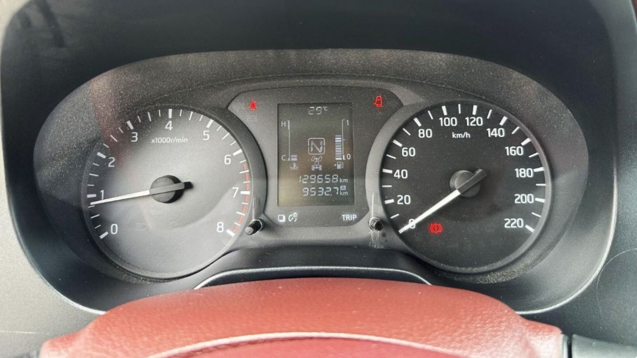 نيسان نافارا SE 4x4 A/T GCC Specs