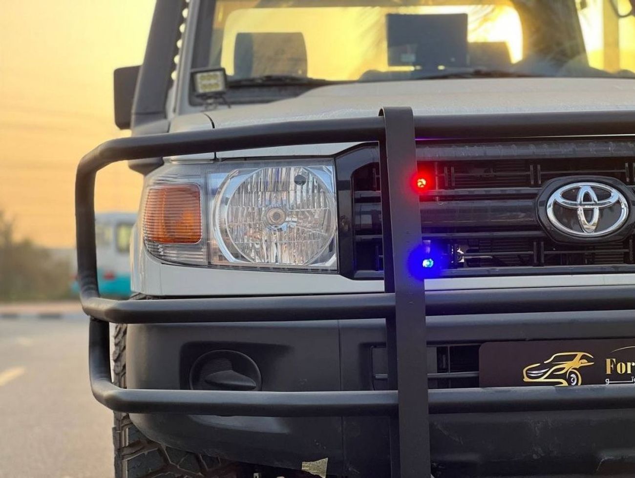 تويوتا لاند كروزر بيك آب 4.0L PTR M/T // 2023 // WITH CRANE , DIFF LOCK // SPECIAL OFFER // BY FORMULA AUTO // FOR EXPORT