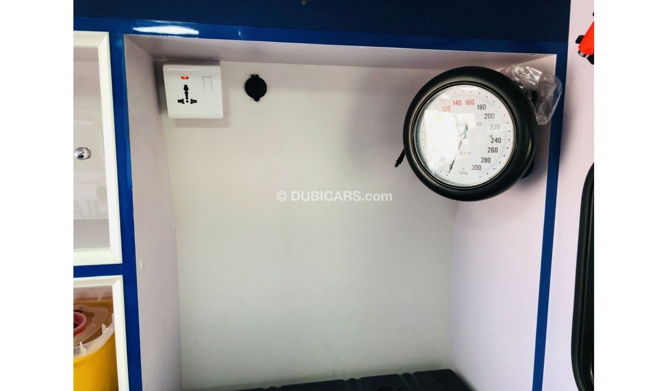 Toyota Land Cruiser 70 Mobile Clinic