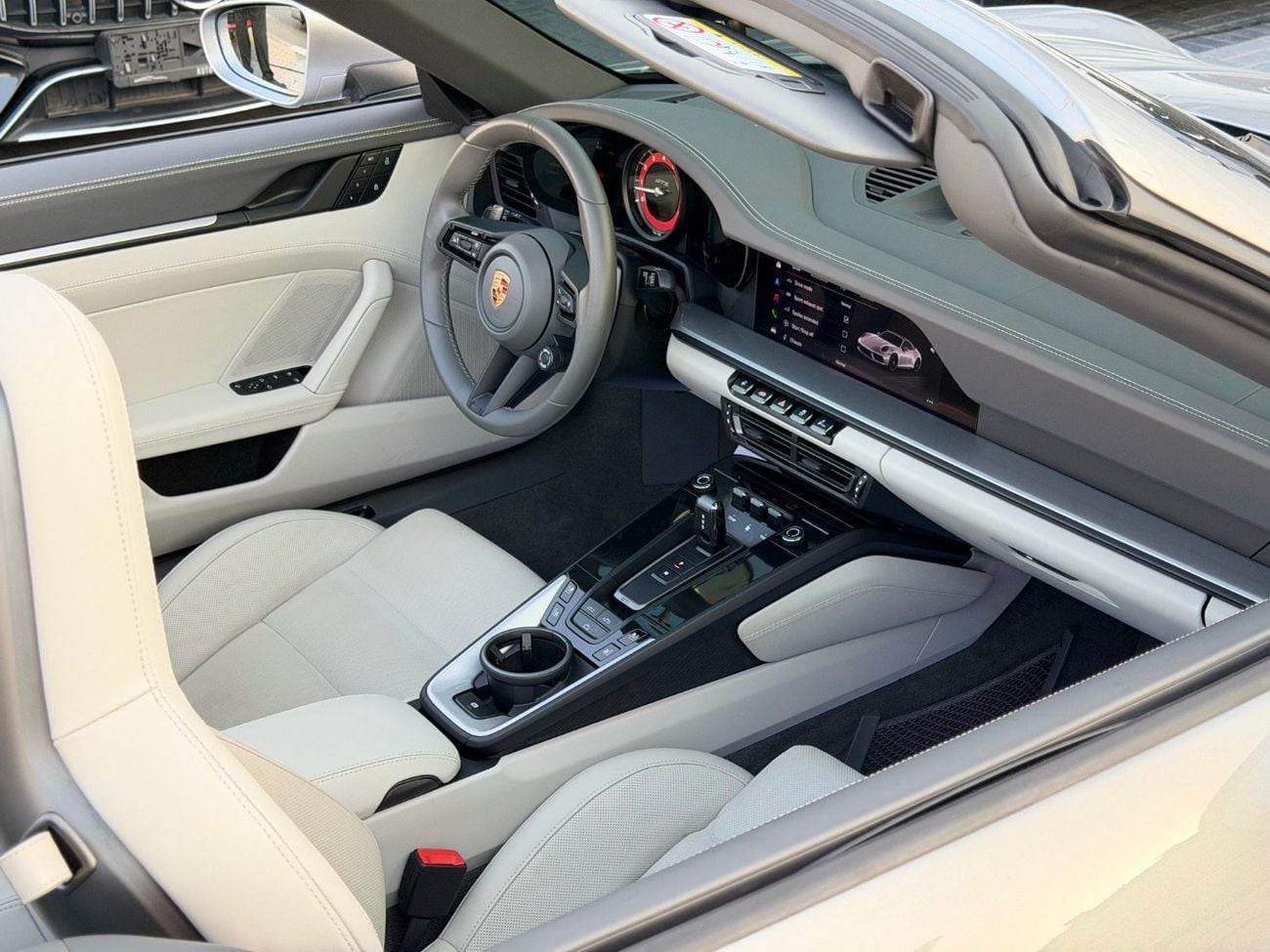 Porsche 911 Carrera 4GTS 3.0L (450 HP) Convertible