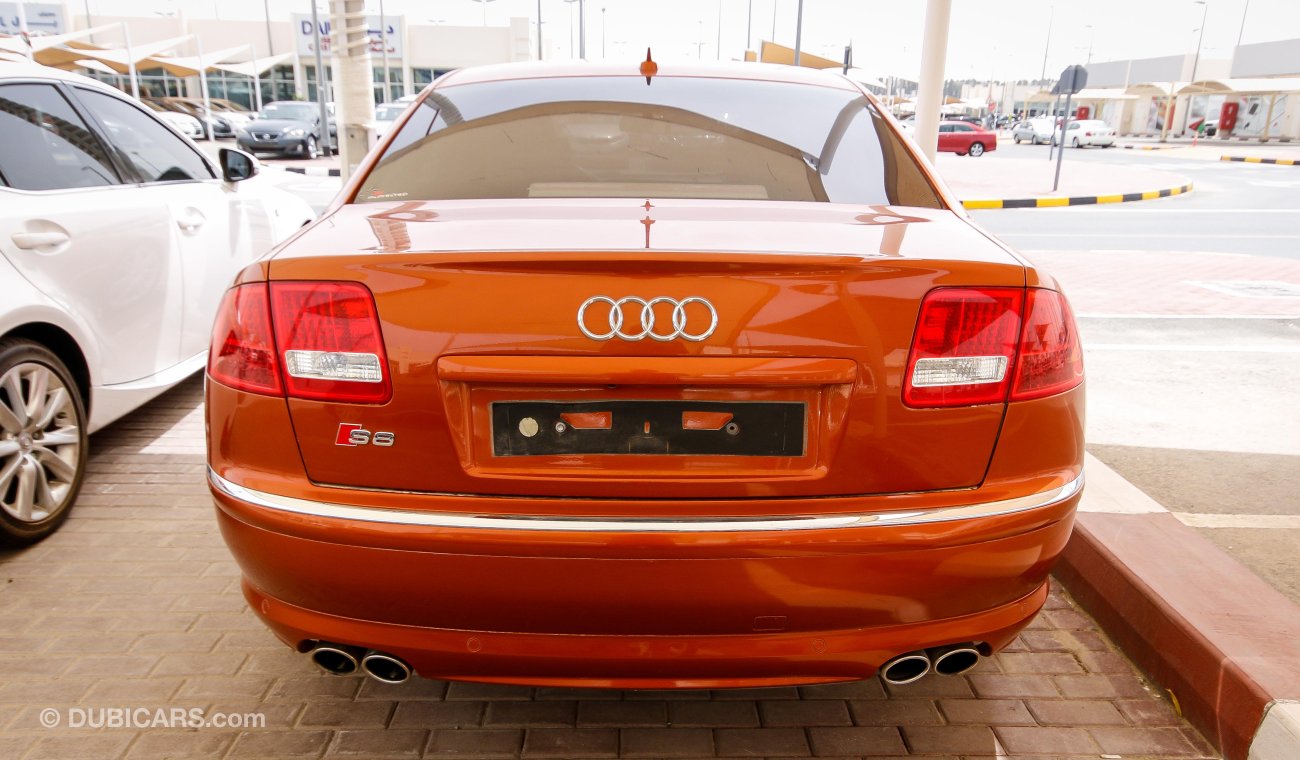 Audi S8 Quattro 5.2