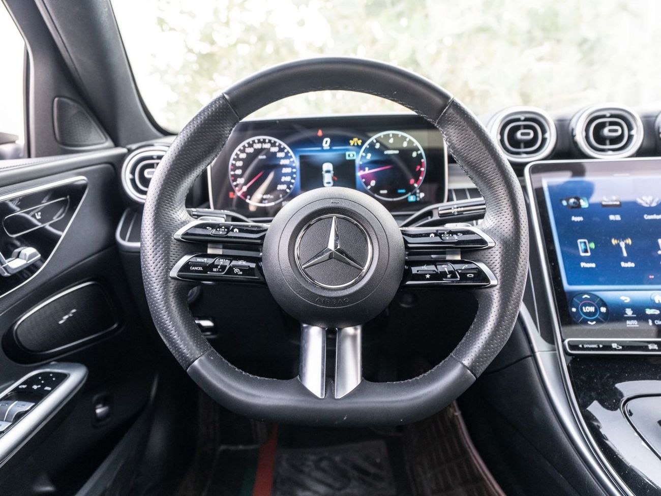 Mercedes Benz C260L STD (NON GCC)