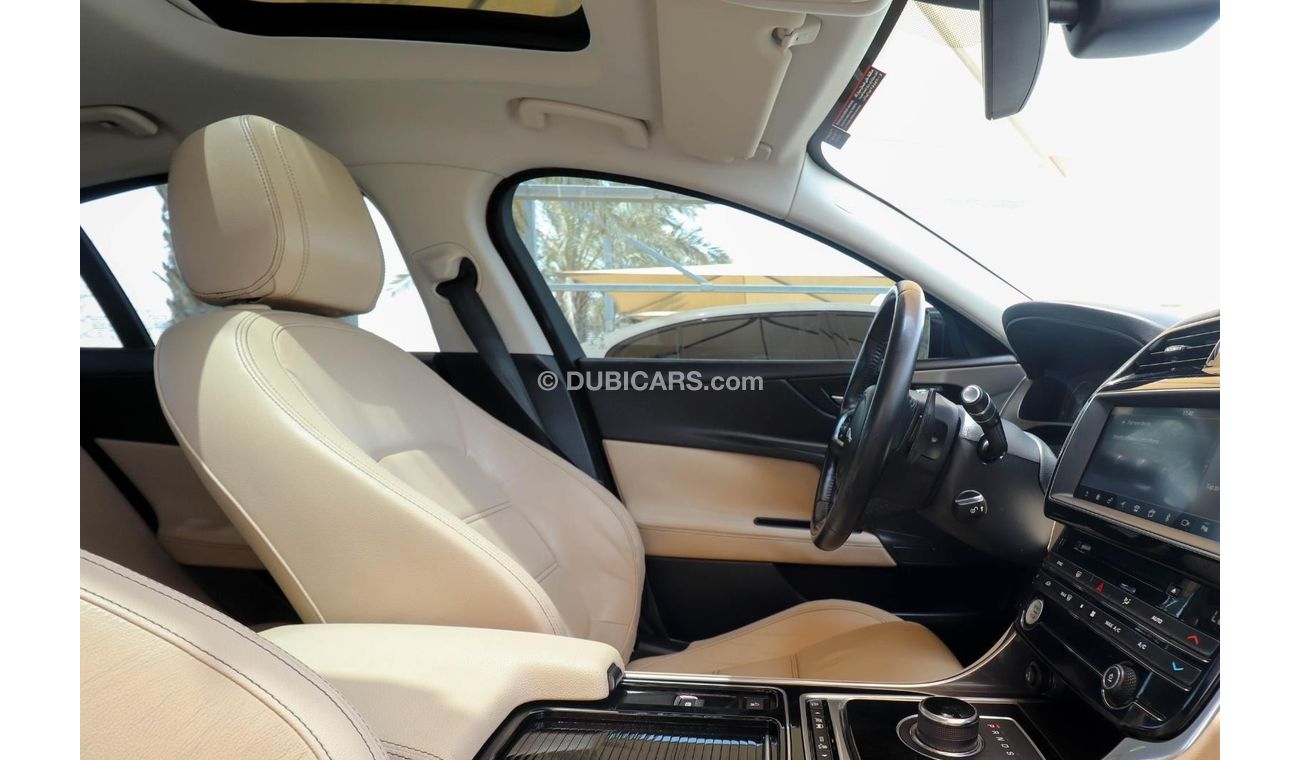 Jaguar XE