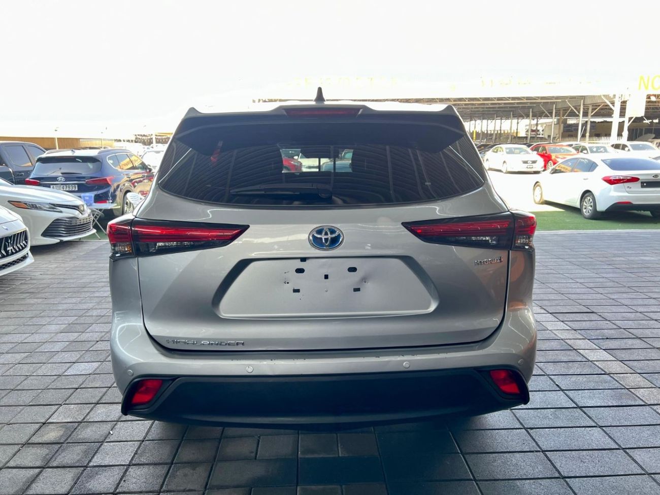 Toyota Highlander Hybrid  warranty one year bank financie available