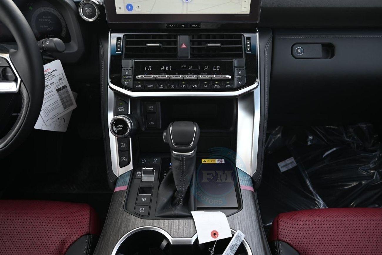 تويوتا لاند كروزر VXR V6 3.3L Diesel 4WD 7 Seater Automatic