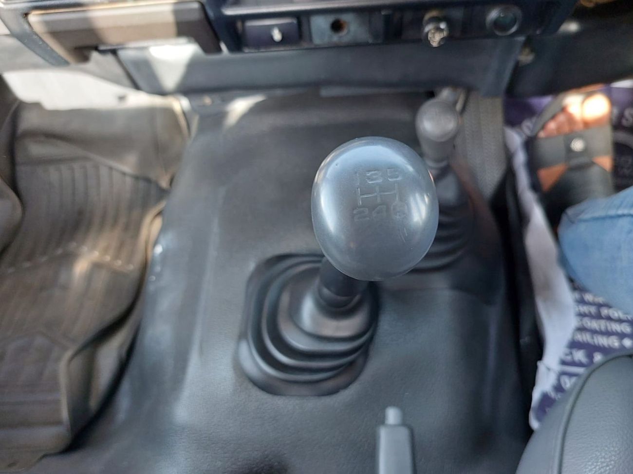 Toyota Land Cruiser TOYOTA LAND CRUISER PICK UP RHD 2001 MODEL 4.2 L DIESEL MANUAL(PM17402)