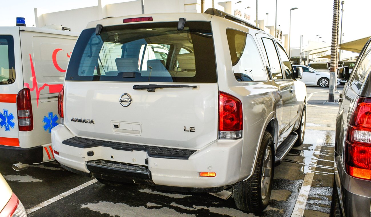 Nissan Armada LE