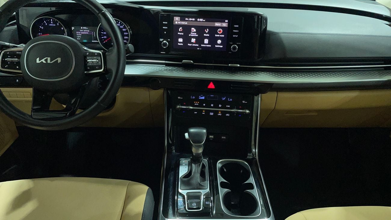 كيا كارنيفال 2024 LX | AED 1550/Month | 0 DP | 30 Day Return | Warranty | Service History