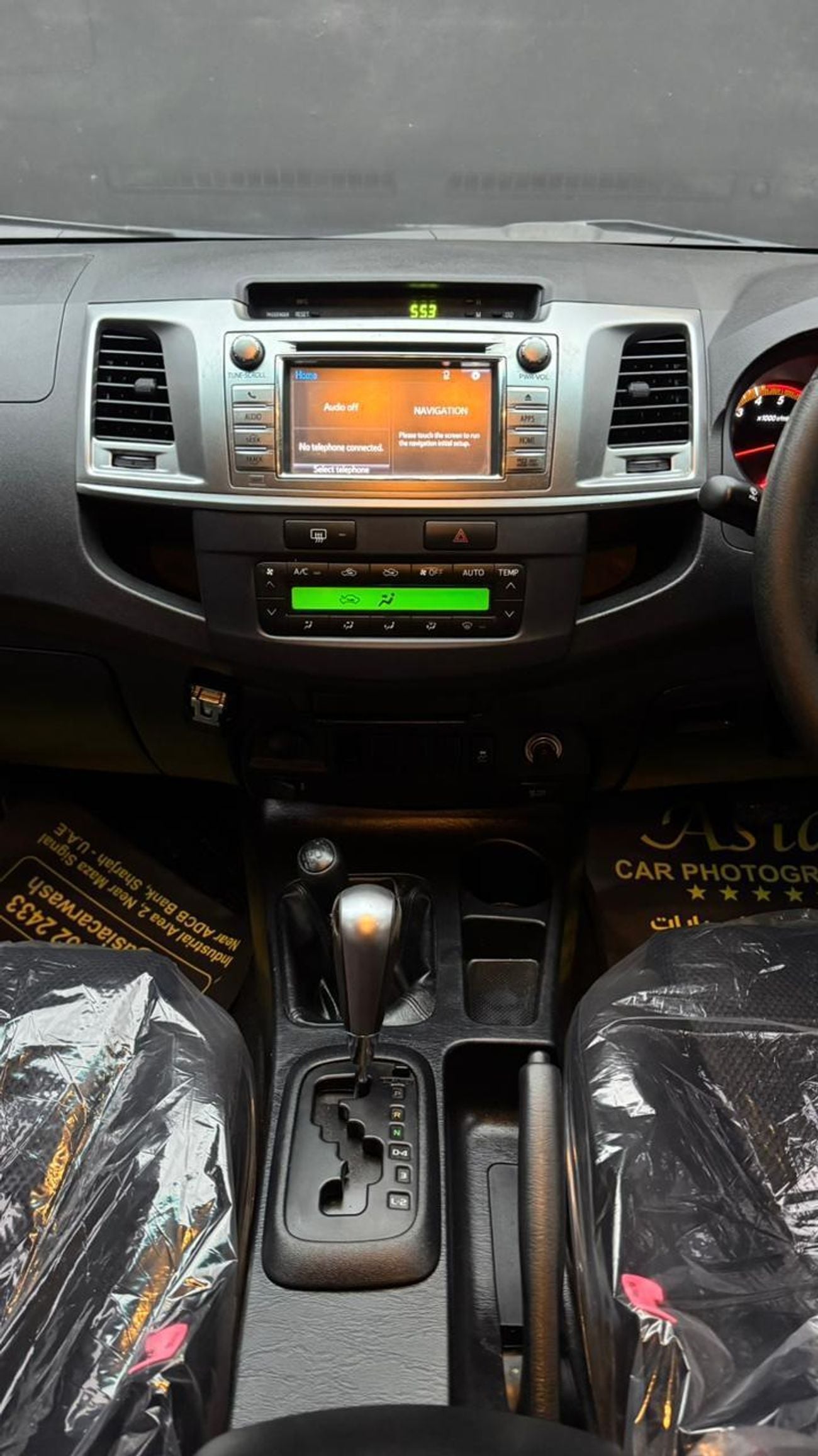 Toyota Hilux DL Diesel Engine 3000 CC ,Automatic Gear ,2015 Model ,Only For Export Available