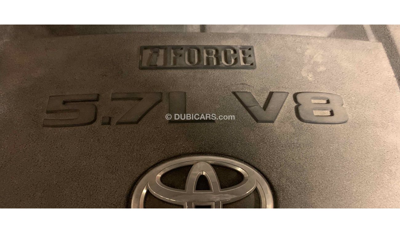 Toyota Sequoia 5,7  4*4