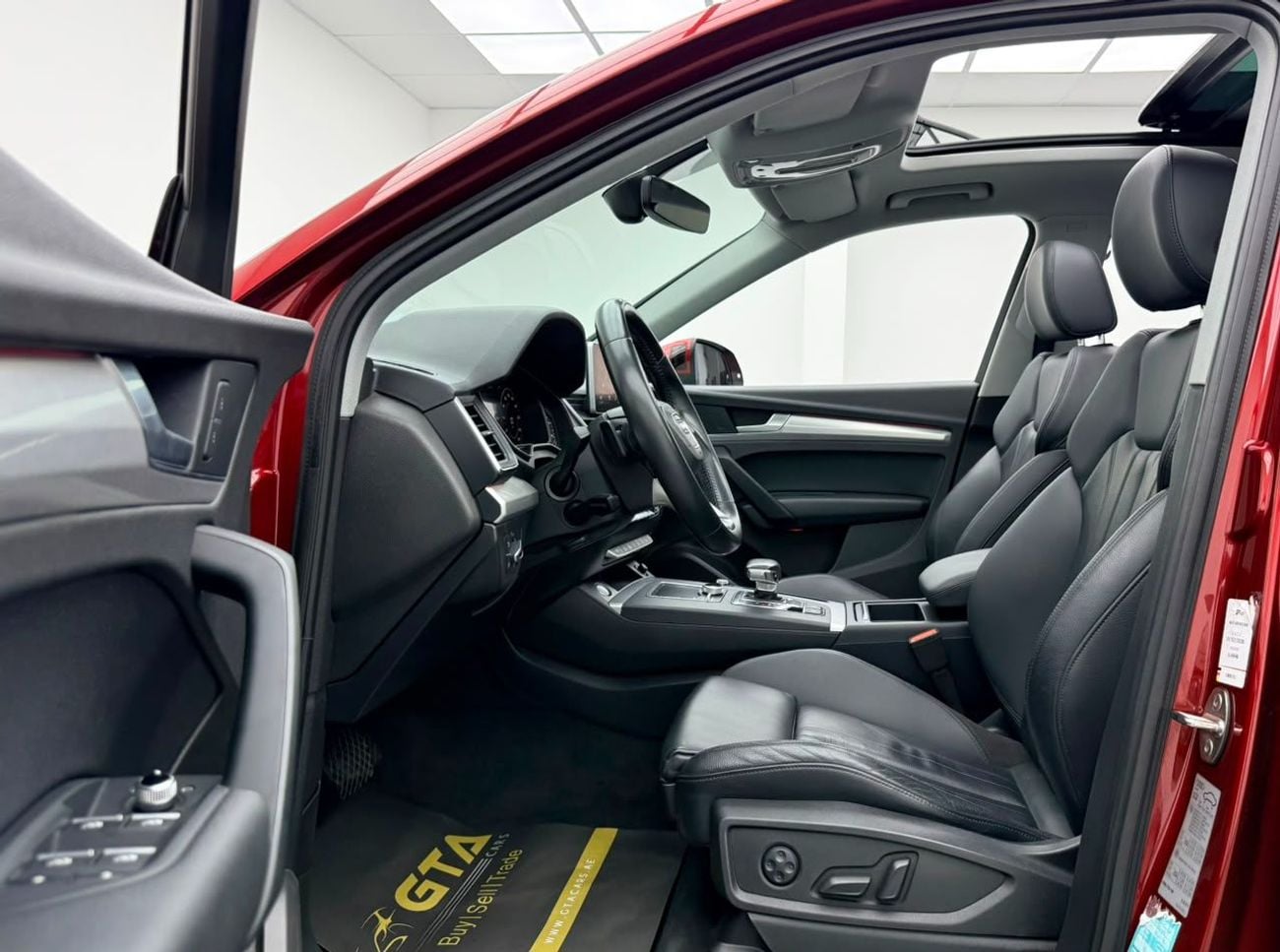 أودي Q5 45 TFSI 2018 Audi Q5 45 TFSI, Service History, Excellent Condition, GCC Specs.