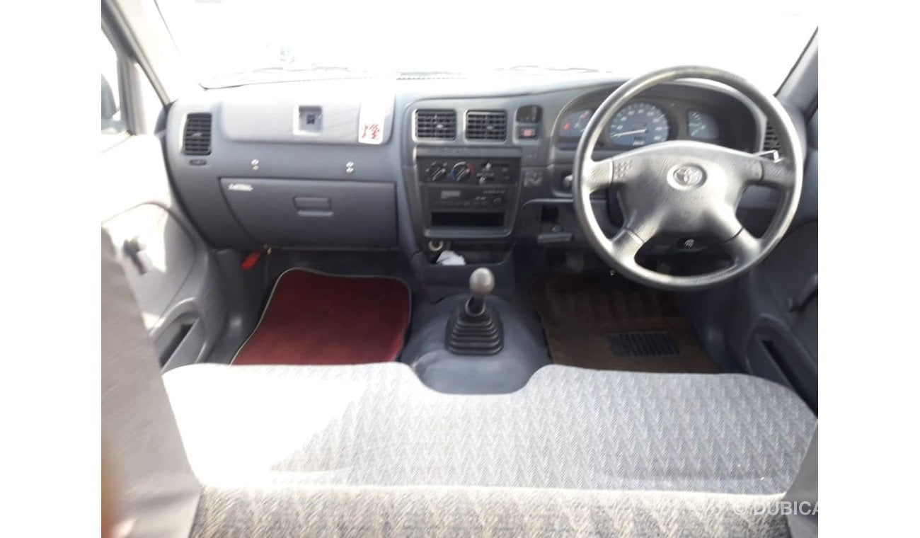 Toyota Hilux Hilux RIGHT HAND DRIVE (Stock no PM 351 )