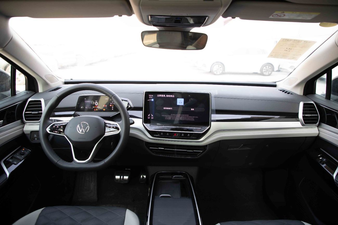 فولكس واجن ID.6 2024 Volkswagen ID6 Crozz Pro - Blue Inside Black | Export Only