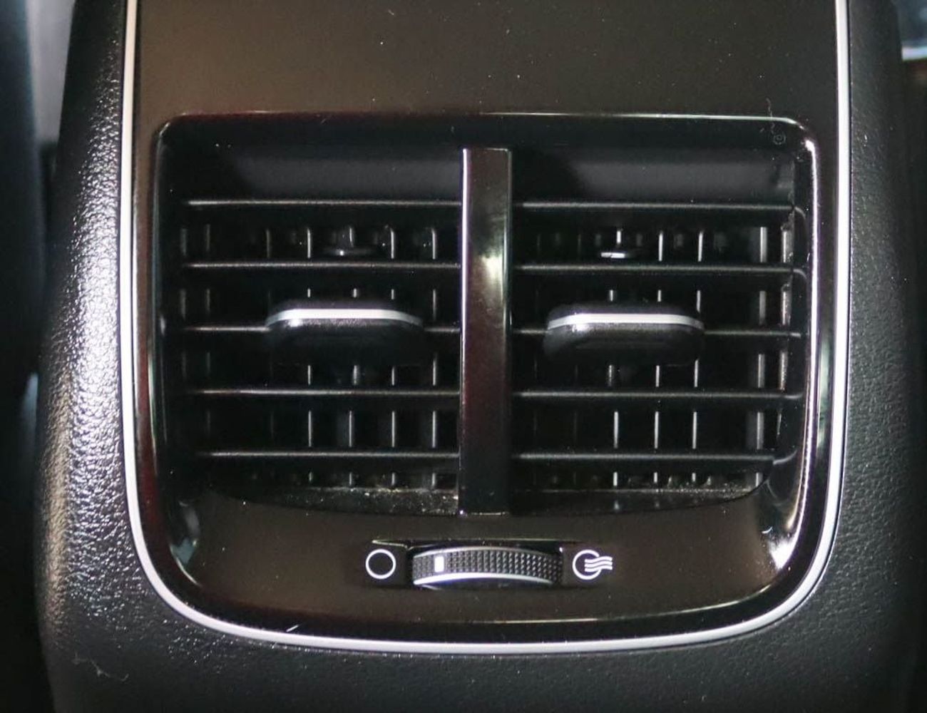 Kia Cadenza GDi Mid 3.3L KIA CADENZA  2021 GCC V6, original paint accident-free, in excellent condition 1076 P.M