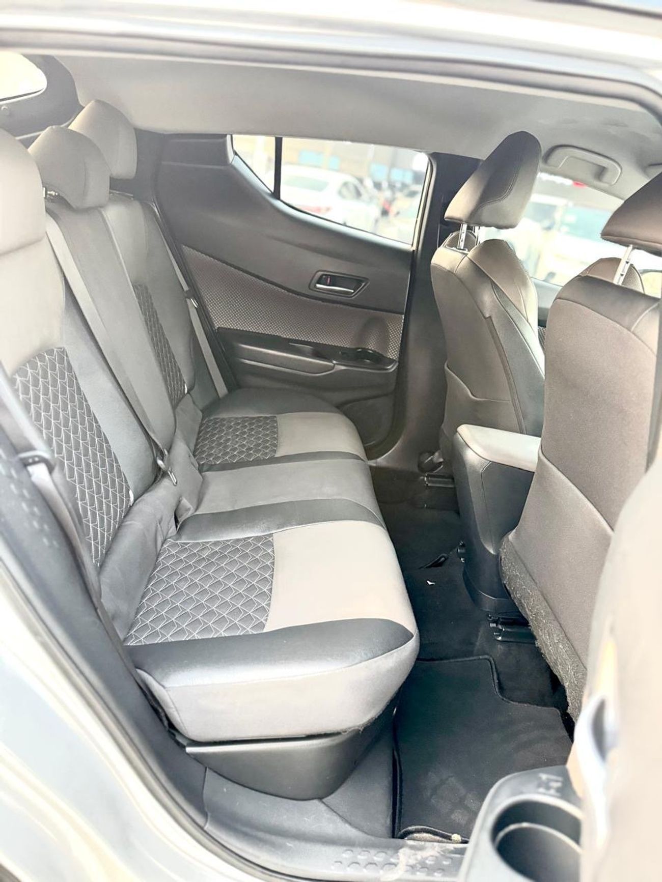 تويوتا CHR 2022 1.8L ENGINE | RHD | 360 VIEW CAMERA | ELECTRIC HEATED SEATS | 2WD