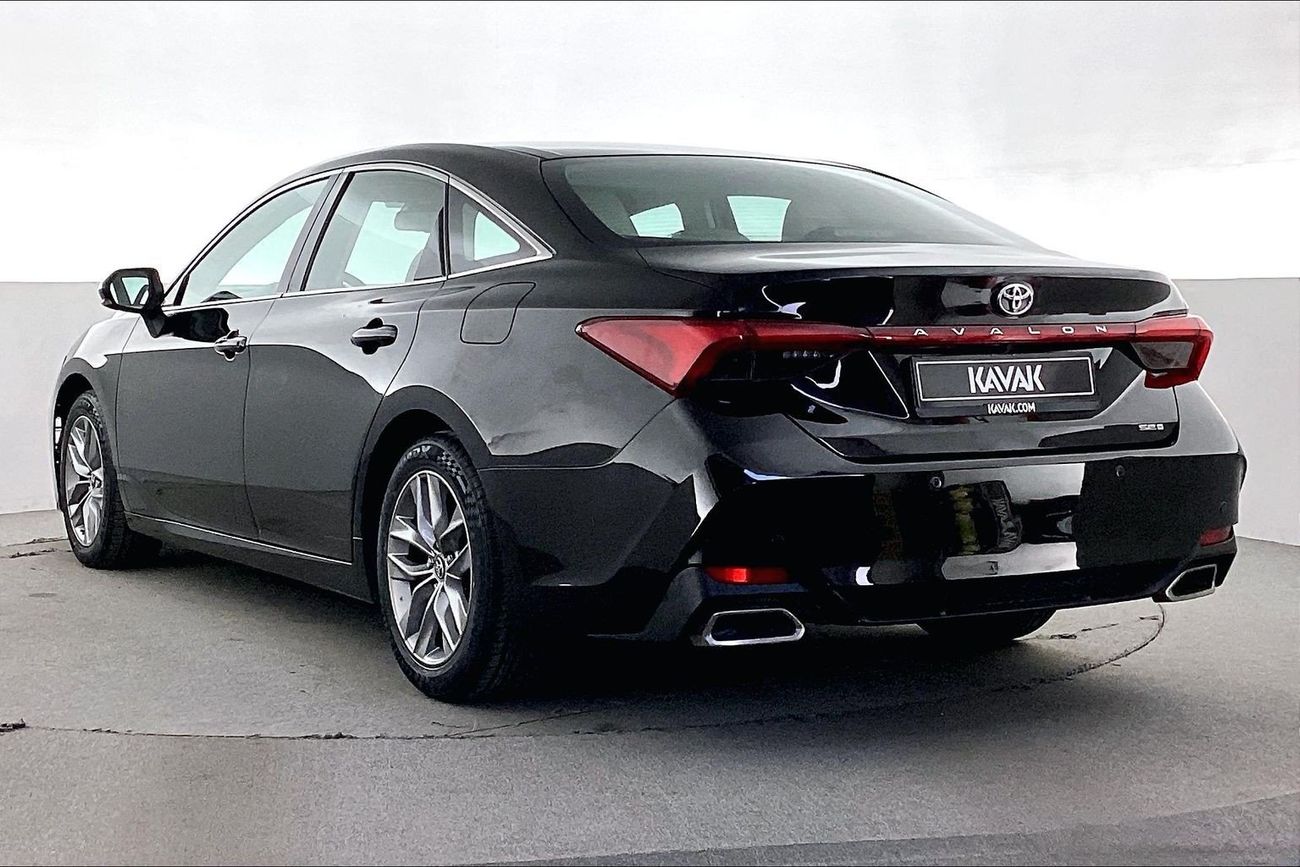 تويوتا افالون SE+ | Carnival Sale • UP TO AED 20,000 OFF | شامل الضمان | 0 ﺪﻔﻋﺓ ﺃﻮﻟﻯ