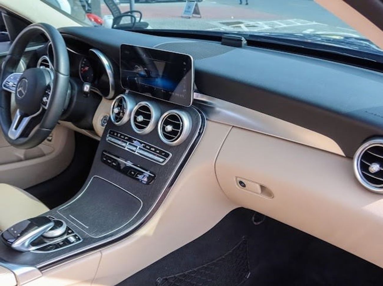 Mercedes-Benz C 220 مسجلة منصه سوريا