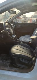 MG 5 LUX MG 5 COLOR WHITE MODEL 2025