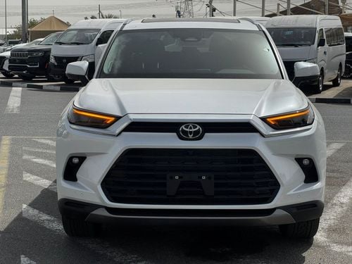 تويوتا جراند هايلاندر 2026 TOYOTA GRAND HIGHLANDER LIMITED TRIM CANADIAN SPEC READ STOCK AVAIALABLE IN SHOWROOM