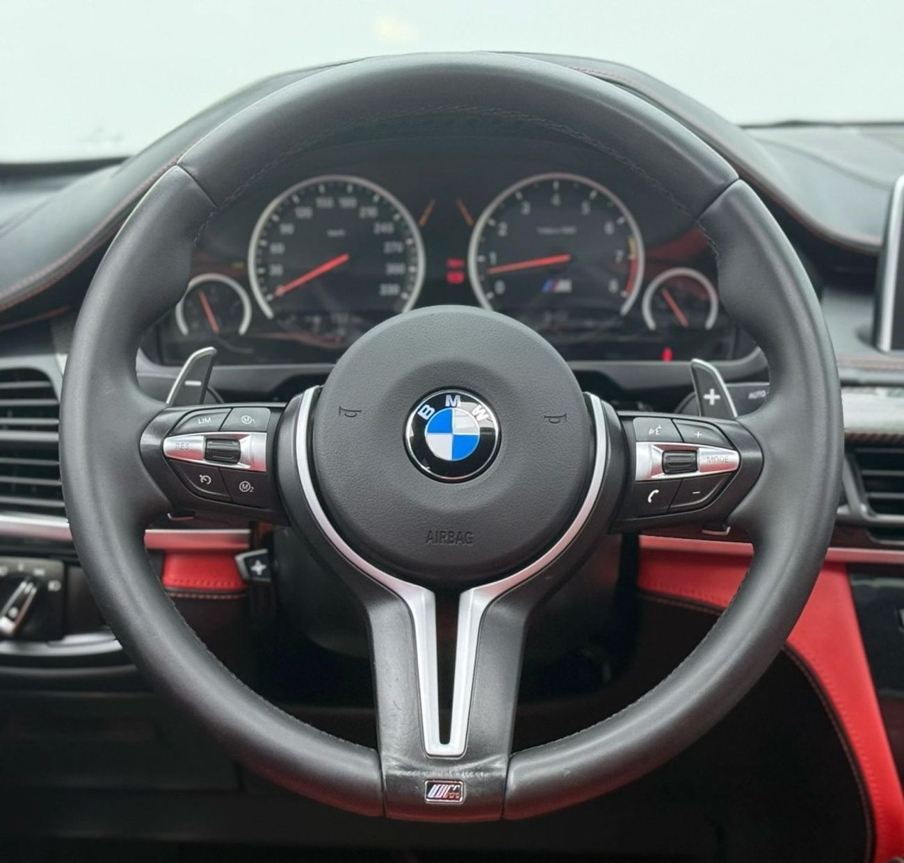 BMW X6M Std 4.4L 2015 BMW X6 M Power, Full Service History, Excellent Condition, GCC