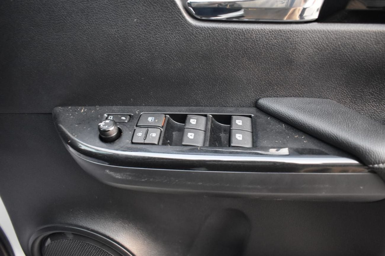 Toyota Hilux GLX diesel right hand drive 2,8l automatic gear only for export available