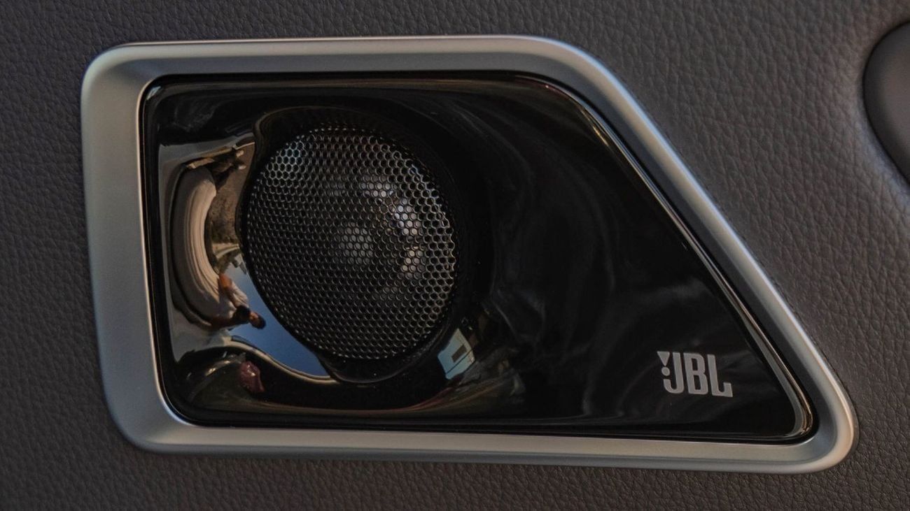 تويوتا لاند كروزر 2025 Toyota Land Cruiser 300 GXR 3.3L Twin Turbo AT Diesel (White)