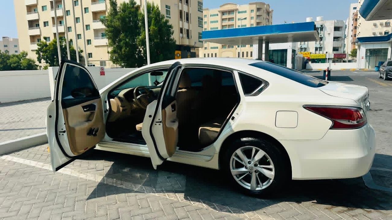Nissan Altima SV