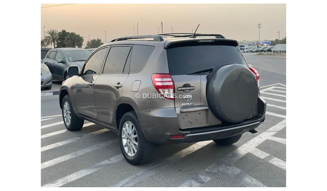 تويوتا راف ٤ 2011 Toyota RAV4 4X4 With Sunroof