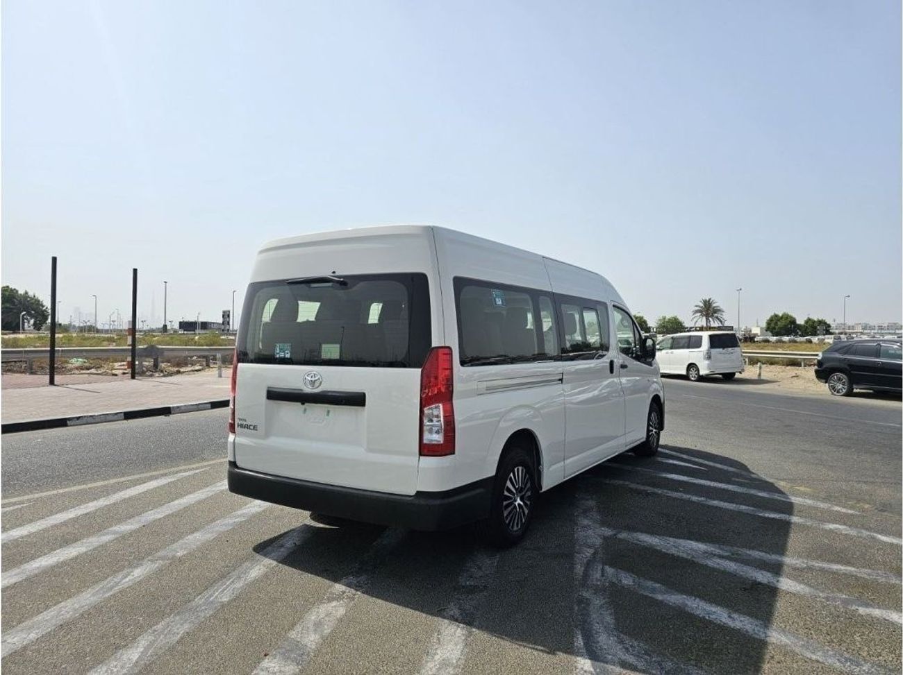 Toyota Hiace Toyota Hiace 2.8L Diesel Manual Transmission, High Roof, 13 Seater, Model 2025