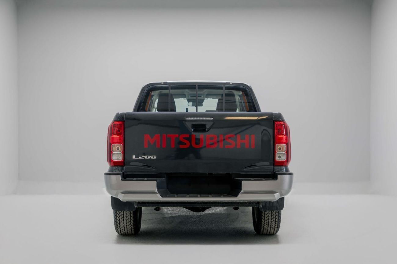 Mitsubishi L200 GLS 2.4L - Manual - Grey Inside Black | Export Only