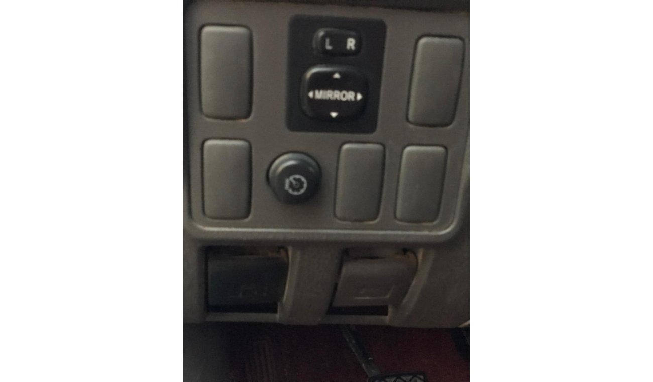 Toyota Hilux 2.7L Petrol, Manual, Power Locks, Power Windows, CODE-6430