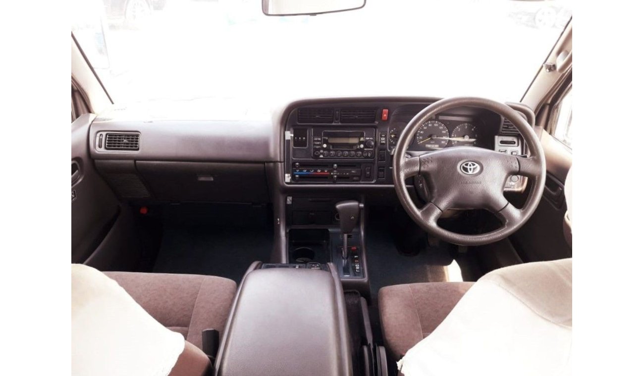 Toyota Hiace Hiace Commuter RIGHT HAND DRIVE (Stock no PM 316 )