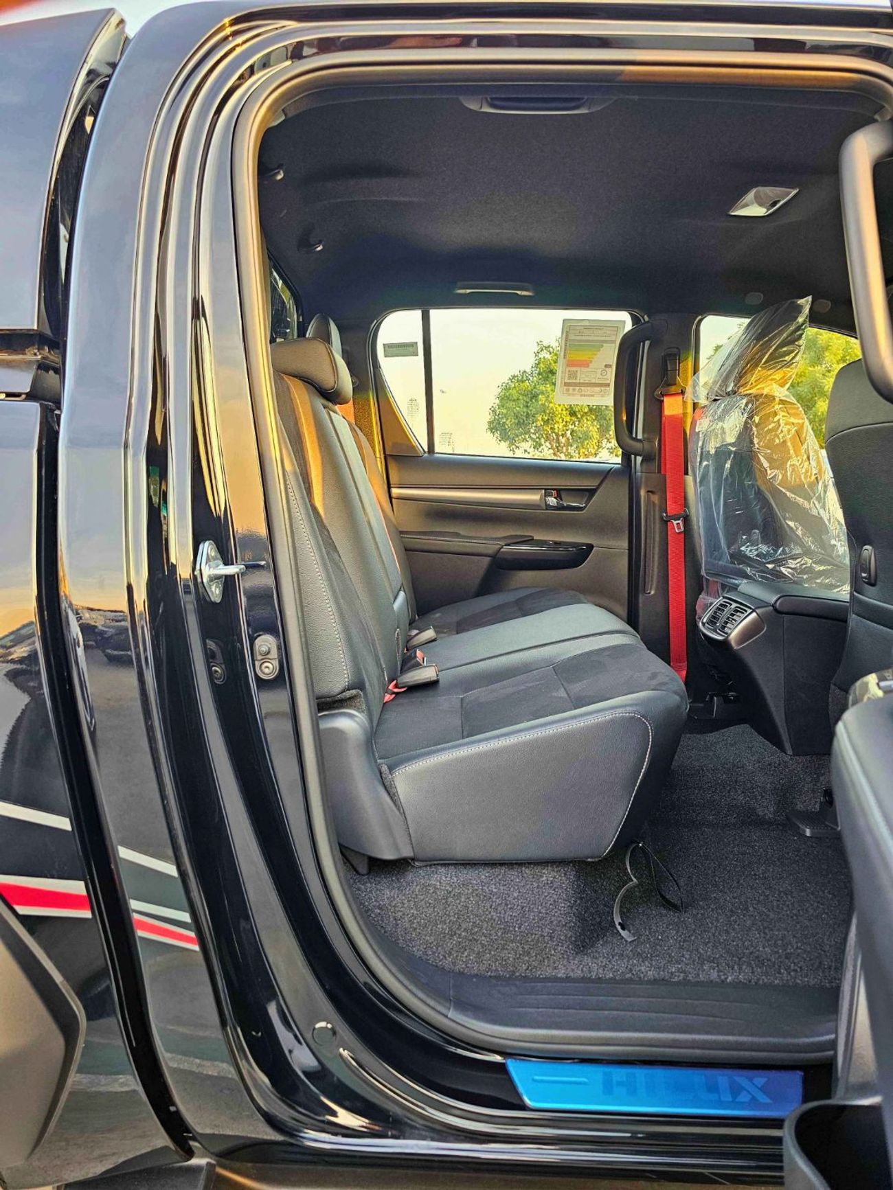 تويوتا هيلوكس GR SPORT/DOUBLE CABIN WIDE BODY/4.0L PETROL /OVER FENDER /360*CAMERA/DRIVER PWR SEATS WITH LATHER (C