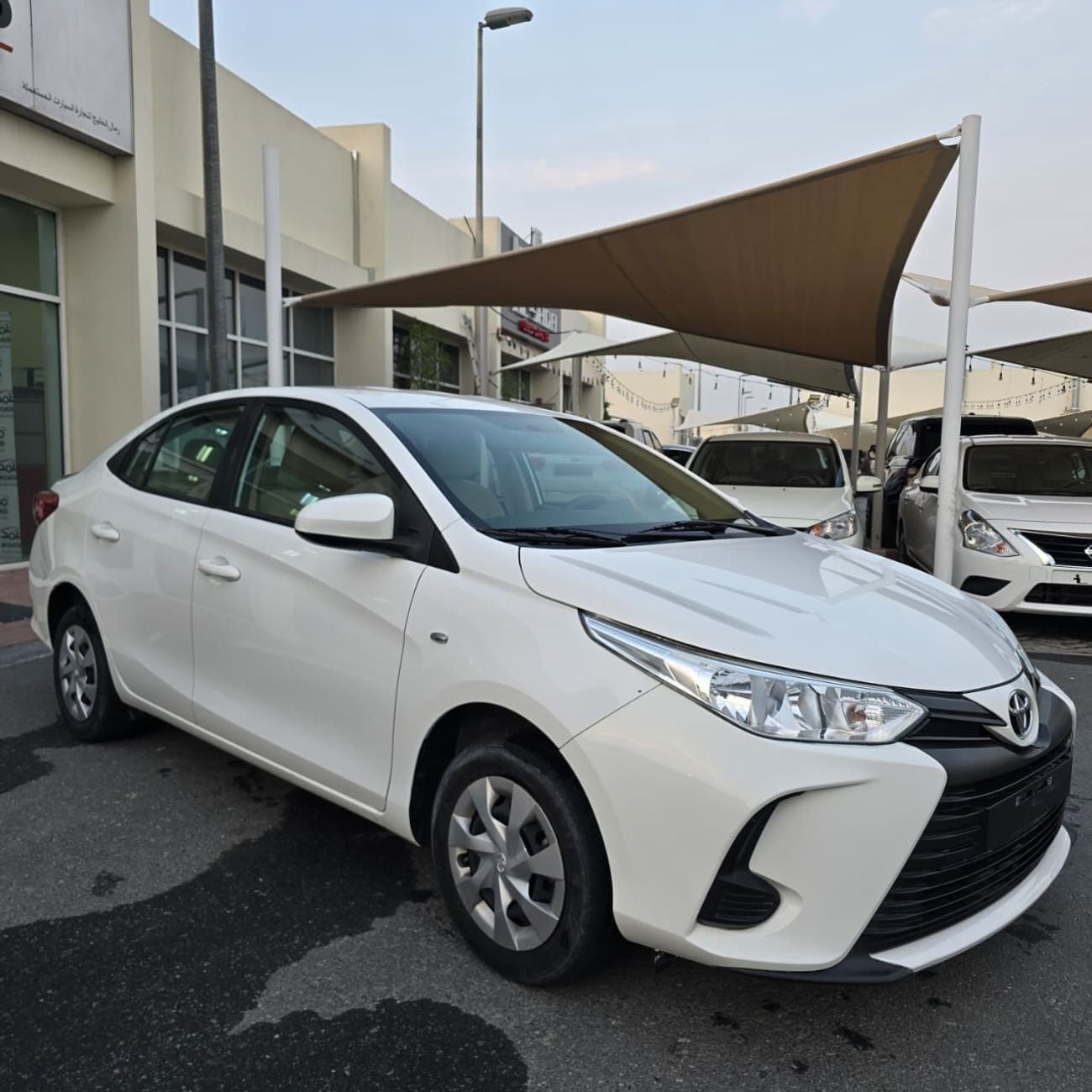تويوتا يارس E 1.5L