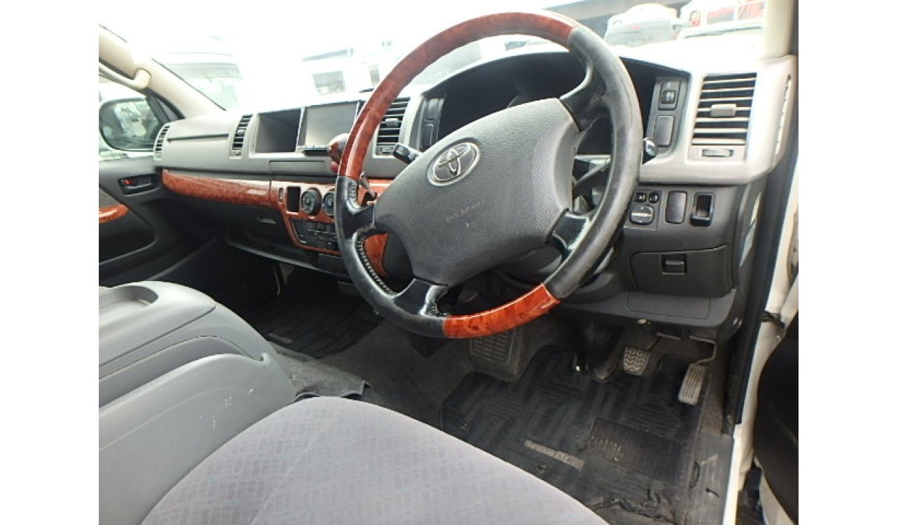 Toyota Regius USED RHD TOYOTA REGIUS HIACE VAN 2009/MY LOT # 532
