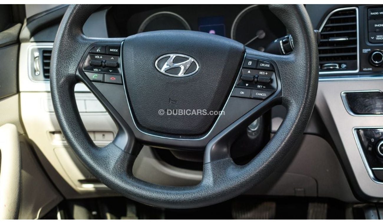 Hyundai Sonata Hyundai models 2015 White COULOUR Number 2 EXelent Condition.