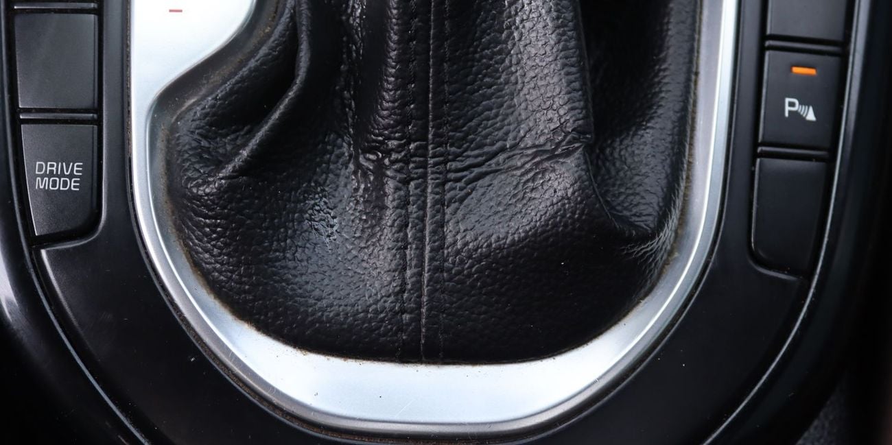 كيا سيراتو كيا سيراتو 2020  خليجى فل أوبشن  بحاله ممتازه ممشى 97000 كم بمحرك 1.6L- بسعر 38000 درهم