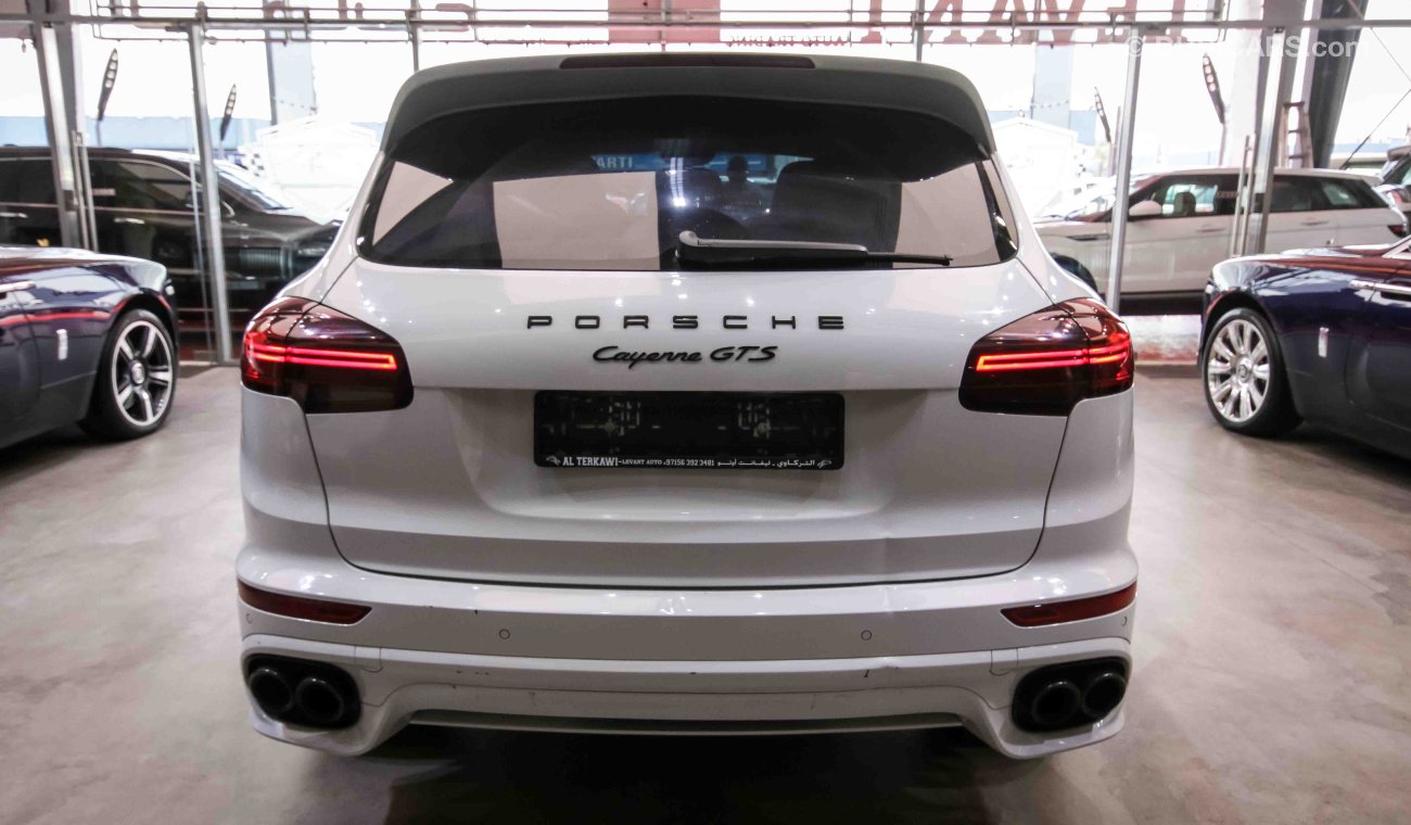 Porsche Cayenne GTS