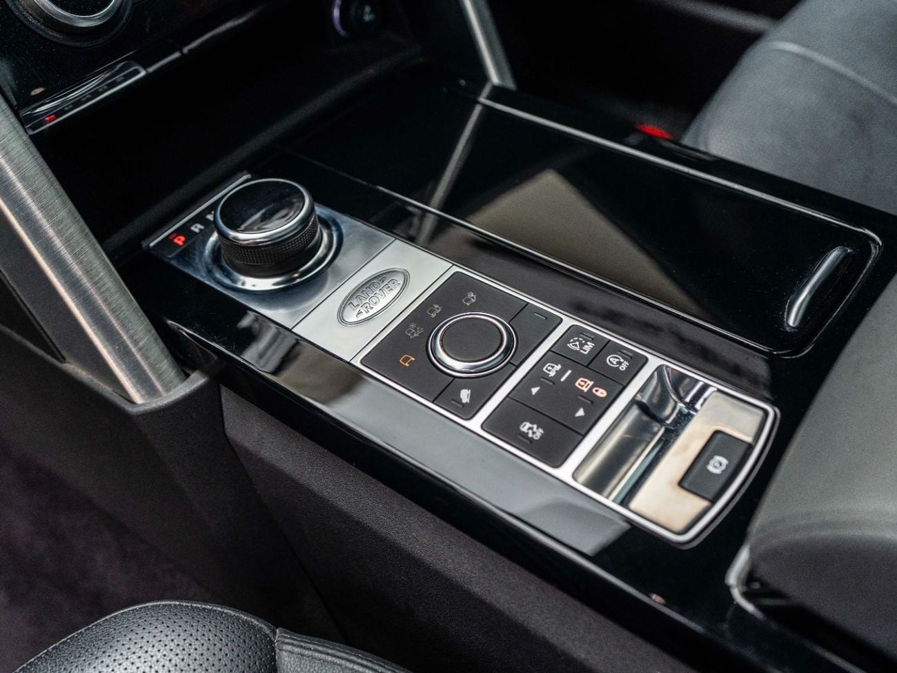 لاند روفر دسكفري HSE 2.0L 4WD