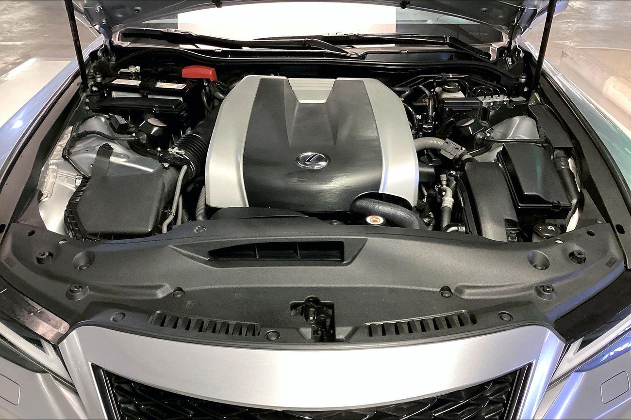 لكزس IS 350 F Sport Platinum | شامل الضمان | 0 ﺪﻔﻋﺓ ﺃﻮﻟﻯ