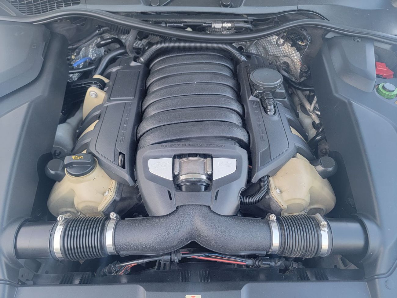 Porsche Cayenne S 4.8L