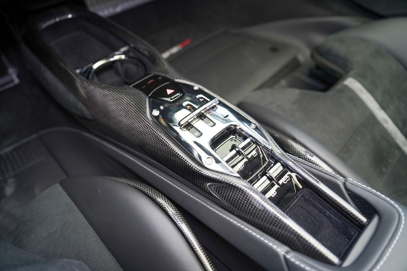 فيراري SF90 سبيدر