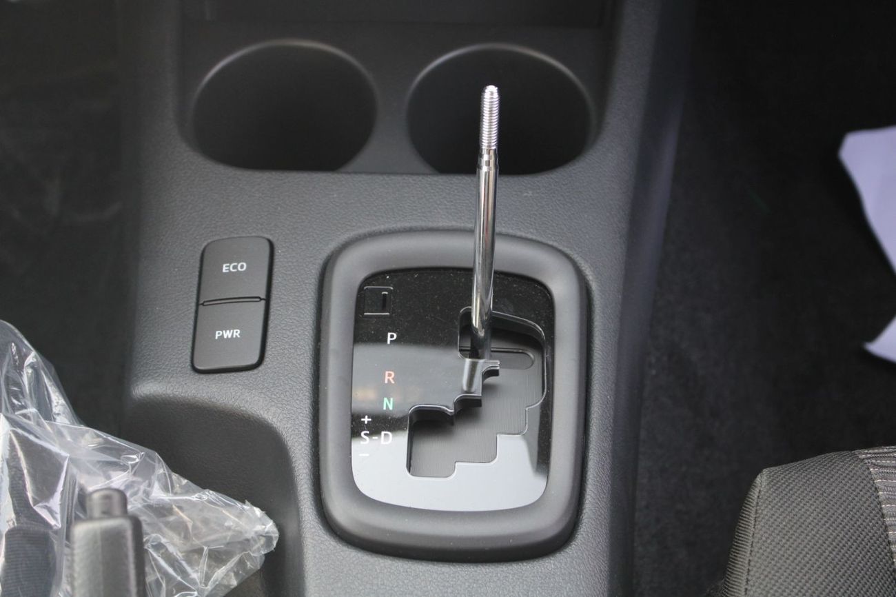 Toyota Hilux TOYOTA HILUX 2.4 L DIESEL DOUBLE CAB 4X4 COMFORT AUTO