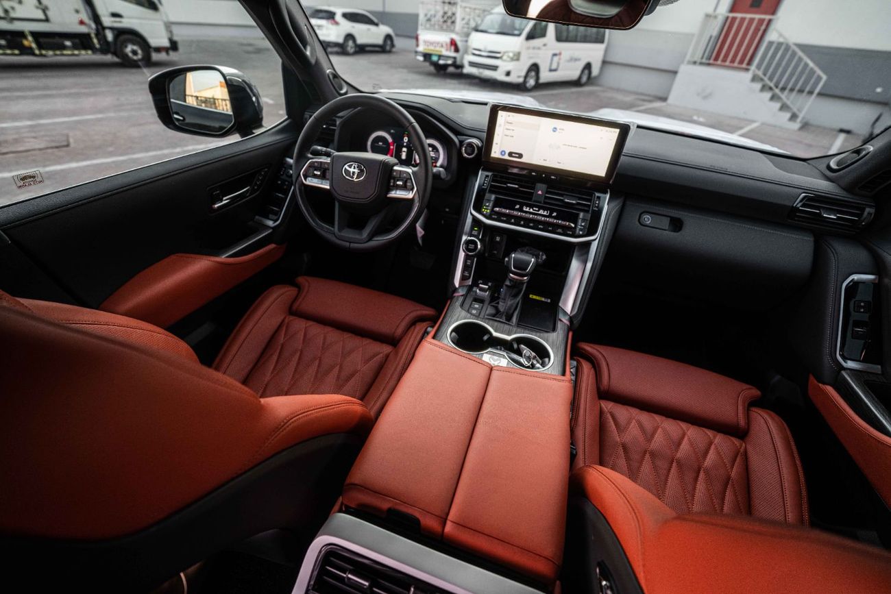 Toyota Land Cruiser 3.3L DIESEL VXR FULL OPTION WITH VIP MBS AUTOBIOGRAPHY 4 SEATER + MASSAGE FUNCTION AND ROOF STAR LIG